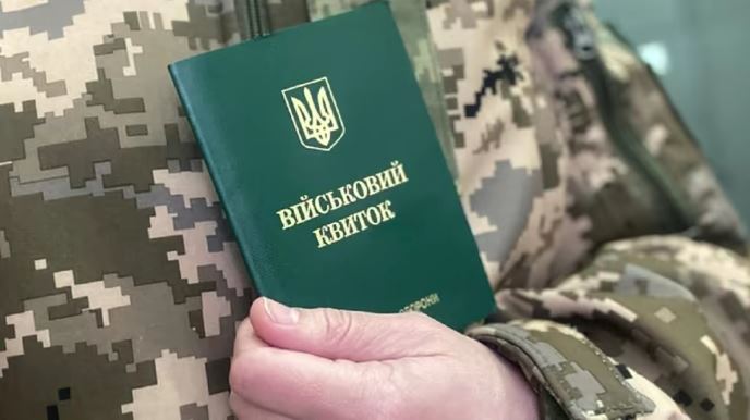 La legislación militar criticada por el movimiento pacifista ucraniano